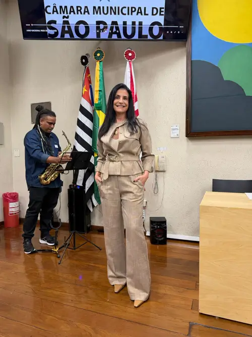 Fernanda Papa de Campos na Câmara Municipal de São Paulo durante a solenidade Vozes que Inspiram