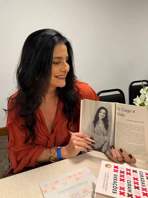 Lançamento do livro Mulheres Curadas Curam Gerações